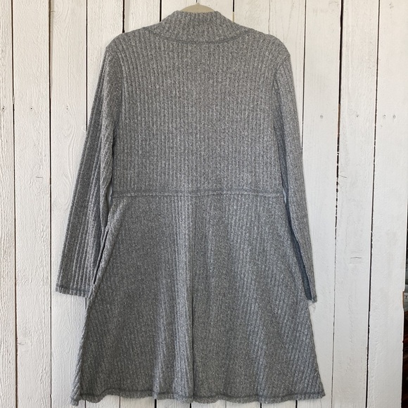 Cato Dress - Picture 6 of 7